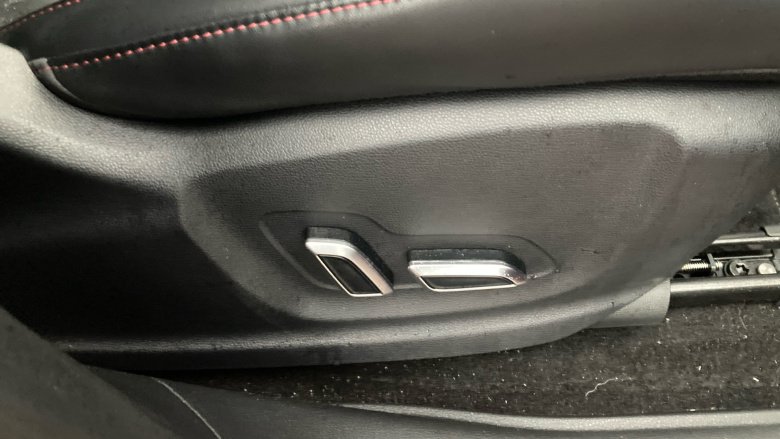 MG Hs 1.5 T-GDI Exclusive 5dr Petrol Hatchback